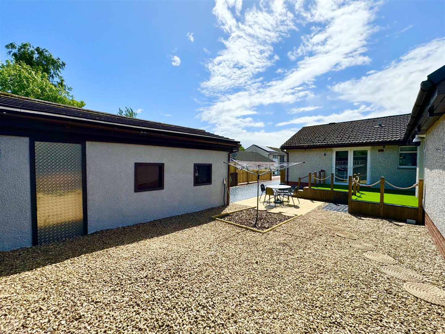 Ayr Drive, Airdrie Residence Estate Agents